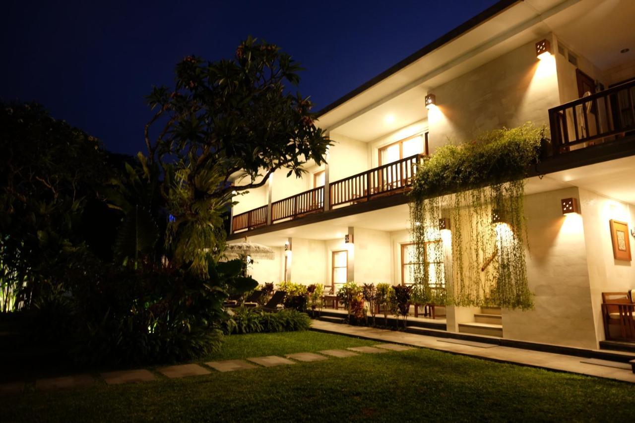 Kayu Sugih Palace Sanur Esterno foto