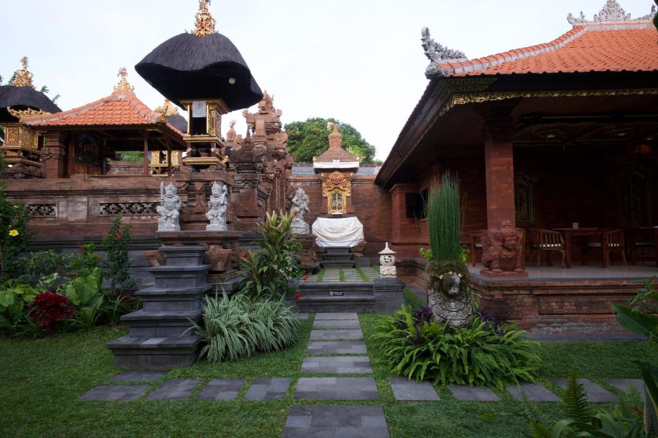 Kayu Sugih Palace Sanur Esterno foto